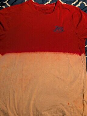 Fox Red to Pink Dip-Dye Short Sleeve Tee. Large